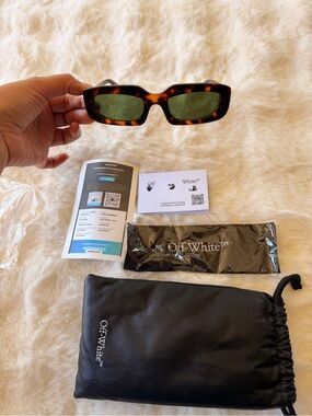 Off-White Renton Tortoiseshell Sunglasses with Gold Accents and Dark Lenses